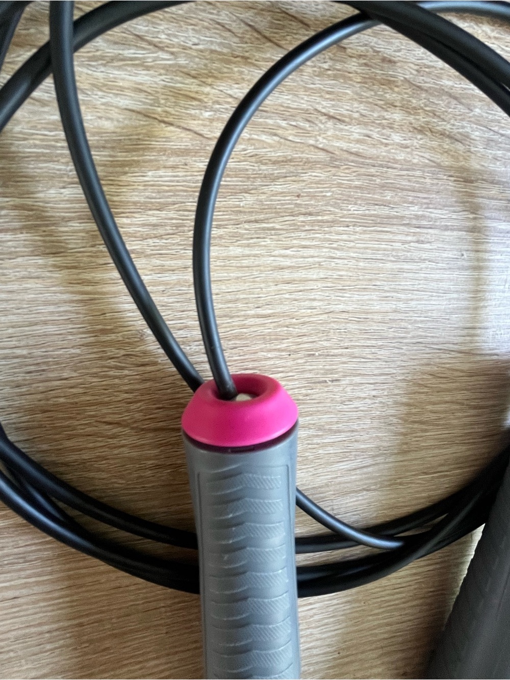 Nike Weighted Jump Rope, 9' Rope.5LB Weights - Picture 5 of 7